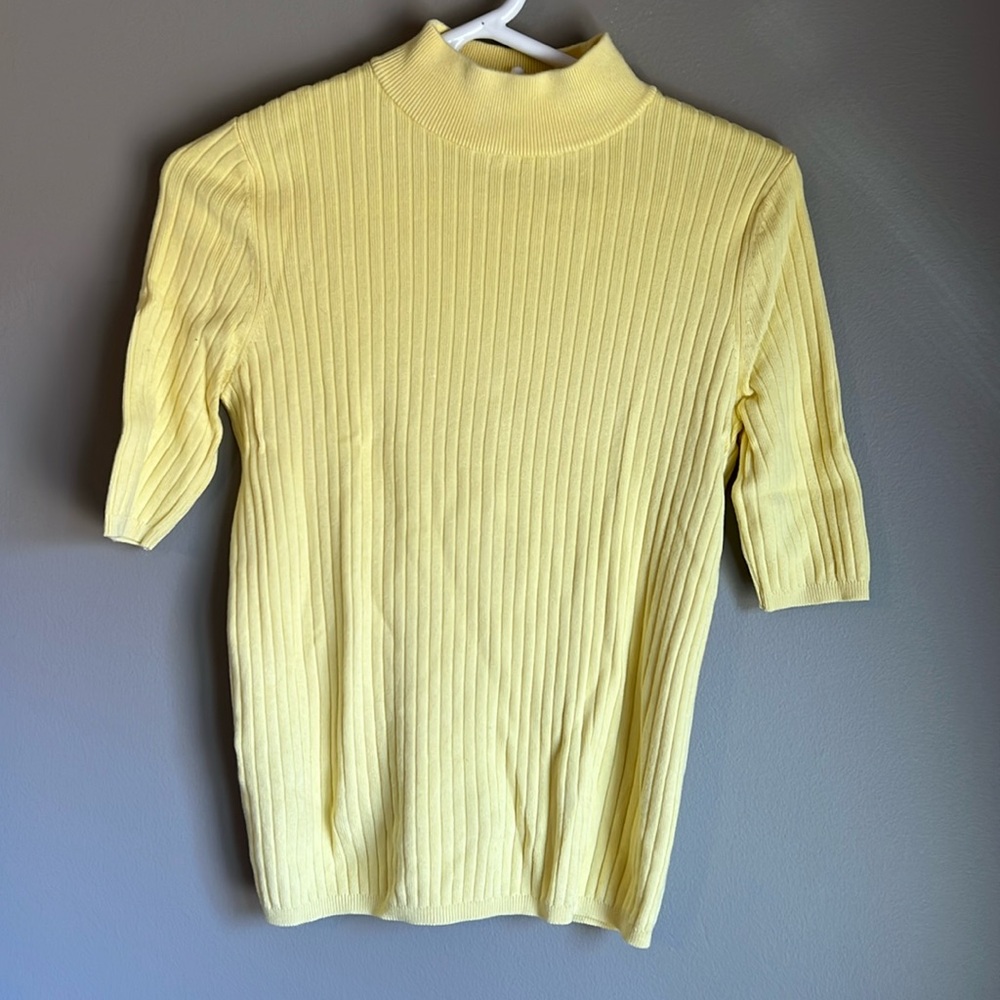 Ann Taylor yellow mock neck sweater size M